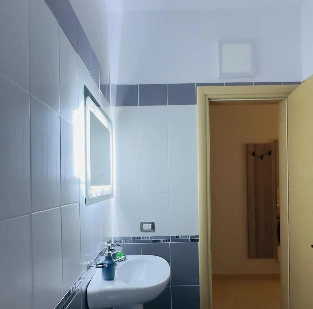 Agora Rooms Влёра 0*,  Албания