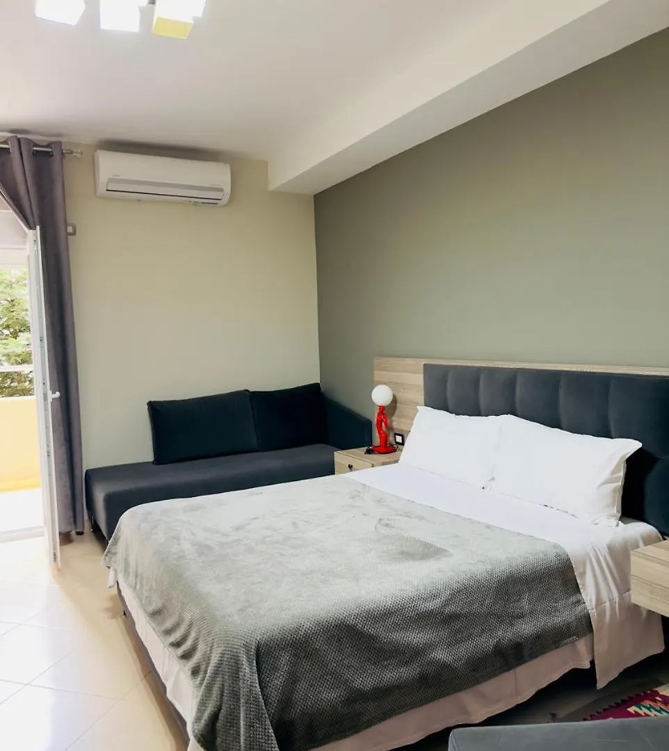 Agora Rooms Влёра