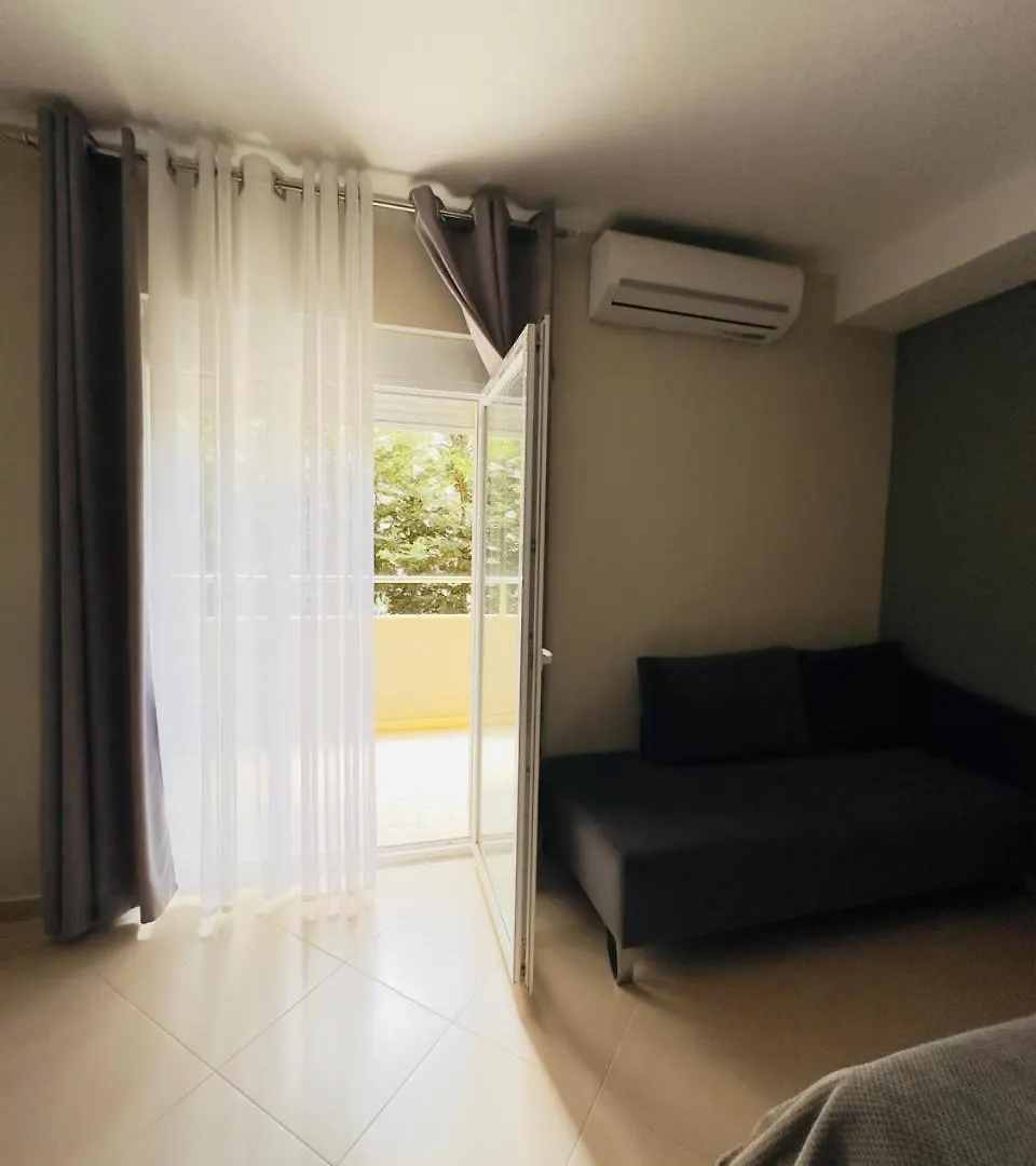 Lägenhetshotell Agora Rooms Vlorë