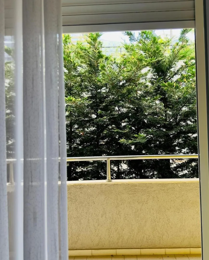Agora Rooms Влёра