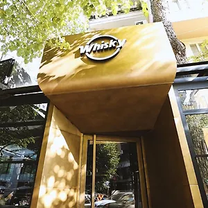 Boutique Whisky Отель Тирана